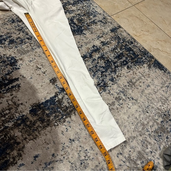 Lululemon Align White Capri Leggings Size 2 - Picture 11 of 11